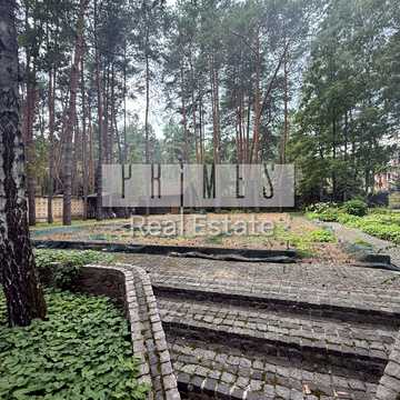 Селищна рада, Козин, Обухівський, Київська область 648000.0 USD
