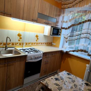 Петра Калнишевського просп. (Косіора), 57