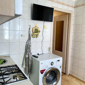 Вартових Неба вул. (Тобольська), 48