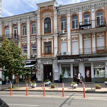 Шота Руставелі вул., 15