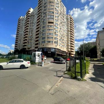 Валерія Лобановського просп. (Червонозоряний), 150-В
