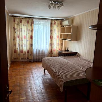 Чистяківська вул., 15
