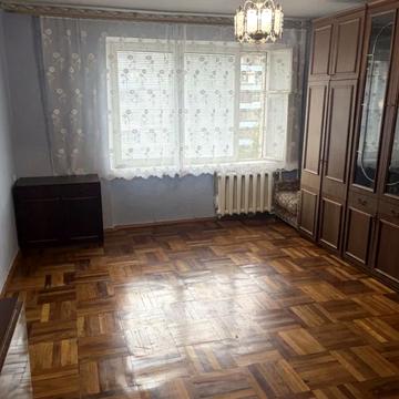 Бородинська вул., 9/12