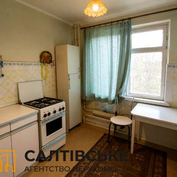 Амосова вул. (Корчагінців), 5