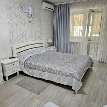 Решата Аметова вул. (Романа Кармена), 15