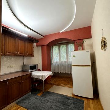 Івана та Юрія Лип вул. (Гайдара), 74б