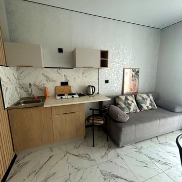 Ковалевського узвіз, 7