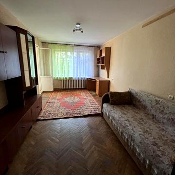 Академіка Заболотного вул., 16