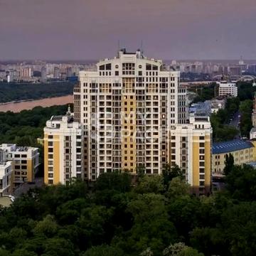 Михайла Грушевського вул., 9-А