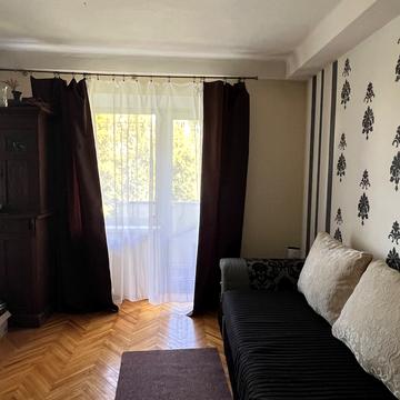 Петра Ніщинського вул., 6