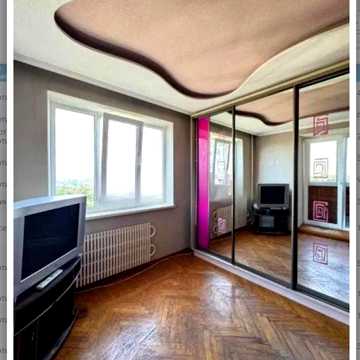 Титаренківський пров., 10