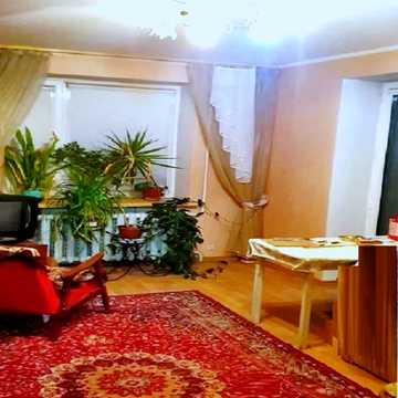 Варненська вул., 25