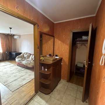 Зодчих вул., 44