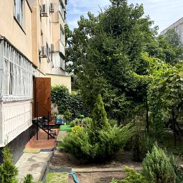 Євгена Чикаленка вул., 59б
