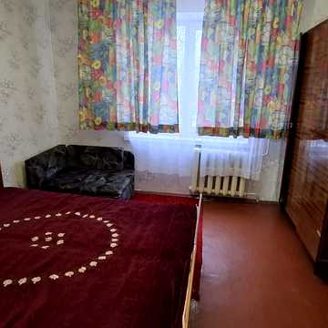 Європейського Союзу просп. (Правди), 70-А