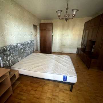 Миколи Закревського вул., 17