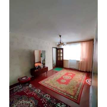 Анатолія Лупиноса вул., 35