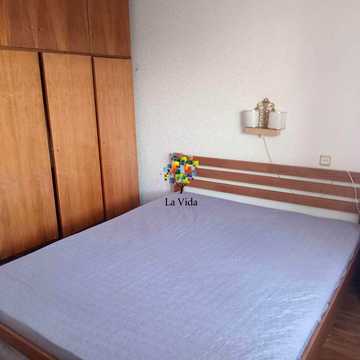 Дніпровська набережна вул., 5-Б