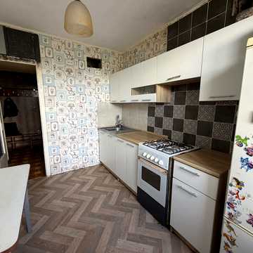 Юрія Литвинського вул. (Російська), 84