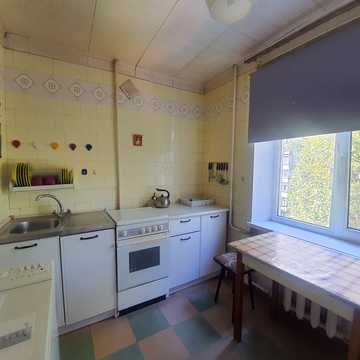 Фабрично-Заводська вул., 23