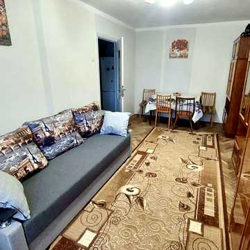 Сергія Литвиненка вул., 11