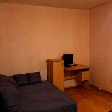 Каденюка вул. (Танкопія), 13/4