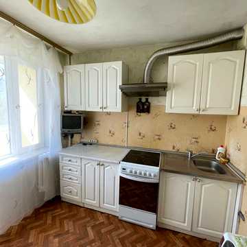 Зої Гайдай вул., 12/10