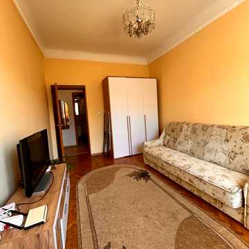Незалежності вул., 57