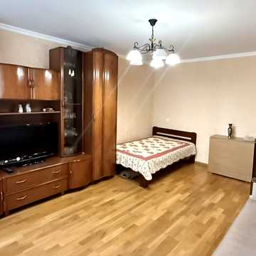 Болгарська вул., 4