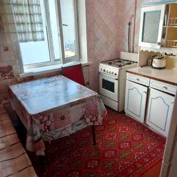 Тростянецька вул., 8-Б