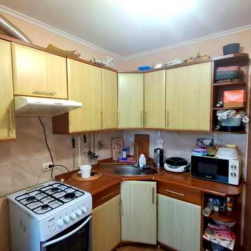 Земська вул. (Орджонікідзе), 72