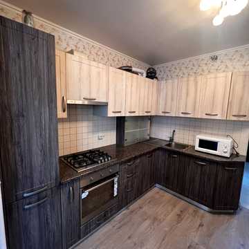 Лесі Українки бульв., 8
