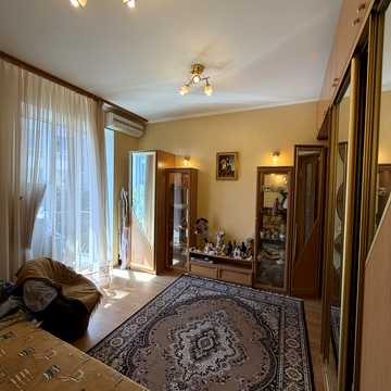 Велика Васильківська вул. (Червоноармійська), 132