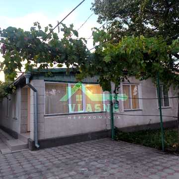 Київська, 1