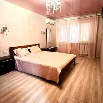 Євгена Танцюри вул. (Генерала Петрова), 74