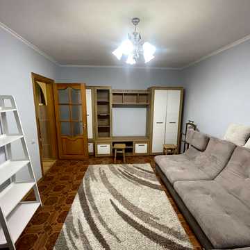 Василя Верховинця вул., 10