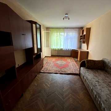 Академіка Заболотного вул., 16