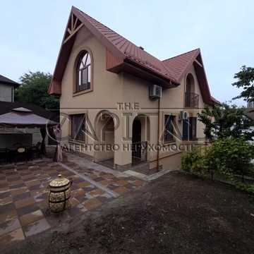 Уласа Самчука вул. (Столєтова), 22