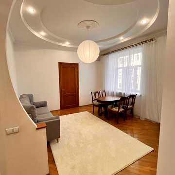 Антоновича вул. (Горького), 4/6