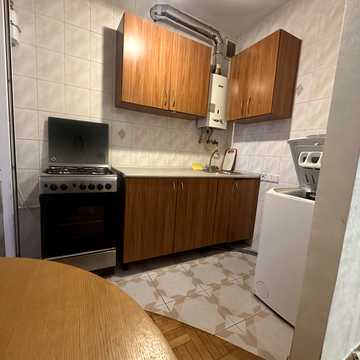 Введенська вул., 7/9