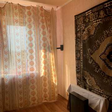 Князя Володимира Великого просп., 122