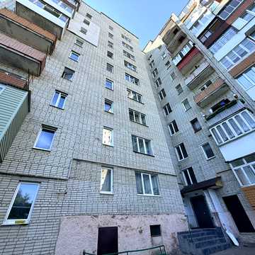 Володимира Винниченка вул., 1