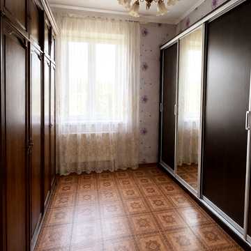 Погребняка вул., 13