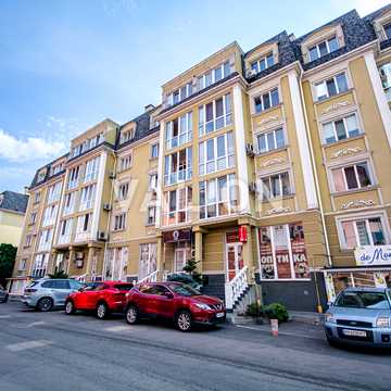 Миру вул., 13
