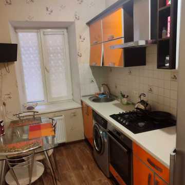 Колонтаївська вул., 35