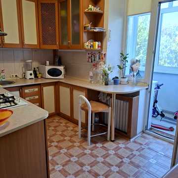 Соборна пл. (Жовтнева), 7