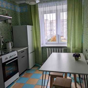 Михайла Грушевського вул., 20