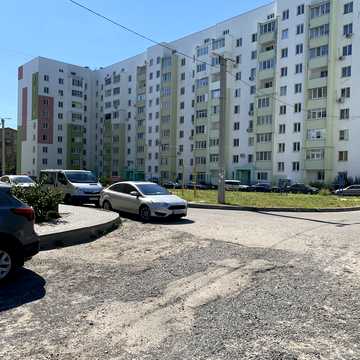 Миру вул., 47