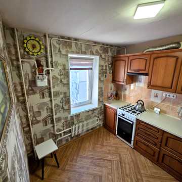Нескорених вул. (Героїв Праці), 46