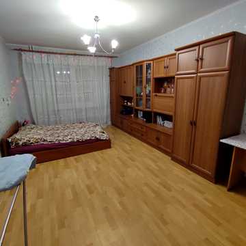 Драгоманова вул., 1-К